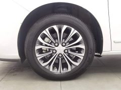 Buick GL8 652T Luxury Version - фото 17
