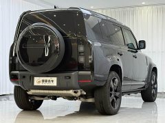 Land Rover 110 3.0T X-Dynamic SE - фото 8