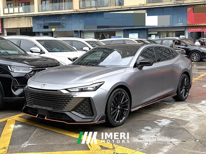 Changan UNI-V 2.0T Edition - автомобиль из Китая
