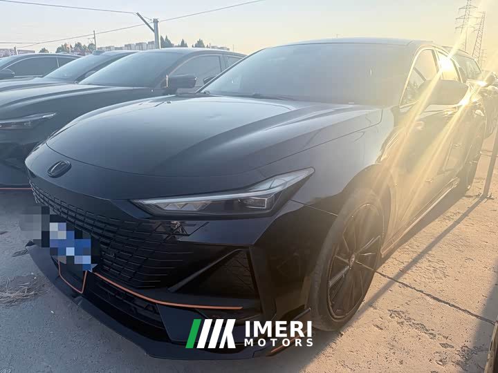 Changan UNI-V 1.5T Edition - автомобиль из Китая