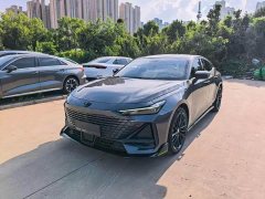 Changan UNI-V 1.5T Edition - фото 1