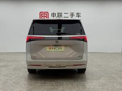 Buick GL8 Deluxe Edition - фото 4