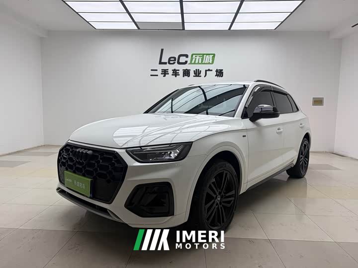 Audi Q5L 40T Luxury Version - автомобиль из Китая