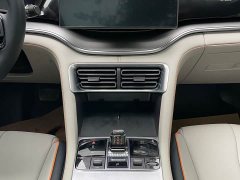 BYD PLUS Edition DM-i 71km Luxury Version - фото 18