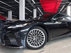 Lexus LS 500h Edition - фото 9