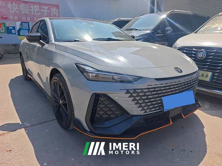 Changan UNI-V 2.0T Edition - автомобиль из Китая