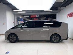 Li Auto MEGA Home Edition - фото 4