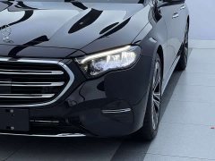 Mercedes-Benz E 300 L Luxury Version - фото 3