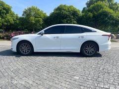 Lynk & Co B70 1.5T Version70Anniversary Edition - фото 3