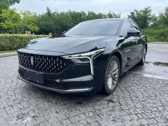 Lynk & Co B70 1.5T Version - фото 1