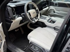 BMW 8 Flagship Edition 6 - фото 6