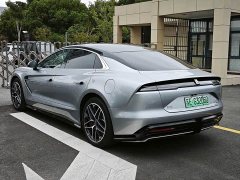 Yangwang U7 PHEV Flagship Edition - фото 9