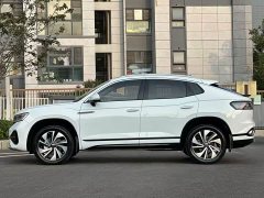 Lynk & Co X 330TSI 2WDPremium Edition - фото 3