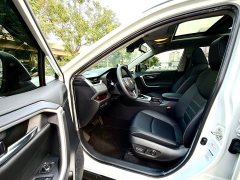 Toyota RAV4 2.5L E-CVTAWDFlagship Edition - фото 9