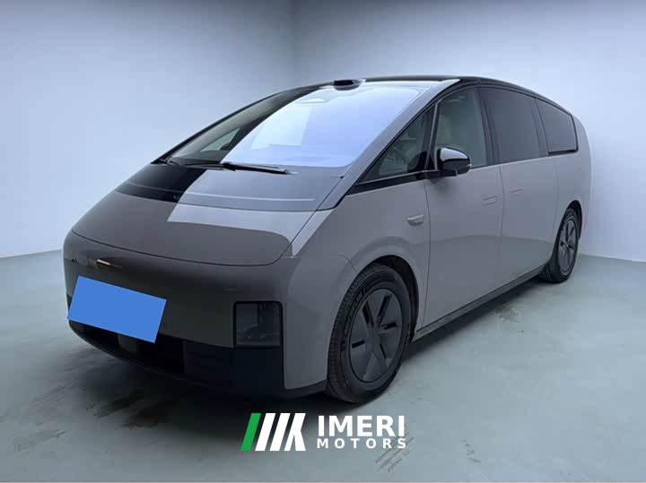 Li Auto MEGA Ultra Edition