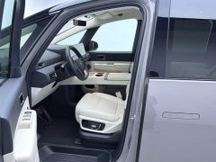 Li Auto MEGA Ultra Edition - фото 7
