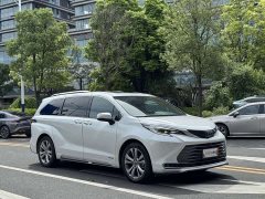 SIENNA 2.5LPHEV Edition - фото 3