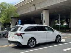 SIENNA 2.5LPHEV Edition - фото 6