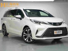 Toyota 2.5LPHEV PremiumPLUSAWD Edition - фото 3