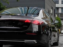 Mercedes-Benz E-Class New Energy E 350 e L plug-in hybrid sedan - фото 9