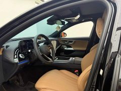 Mercedes-Benz E 300 L Luxury Version - фото 10