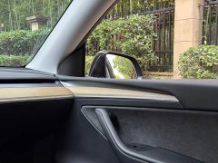 Tesla Model Y Edition - фото 10