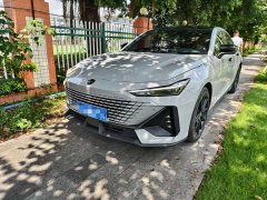 Changan UNI-V 1.5T Premium Version - фото 1