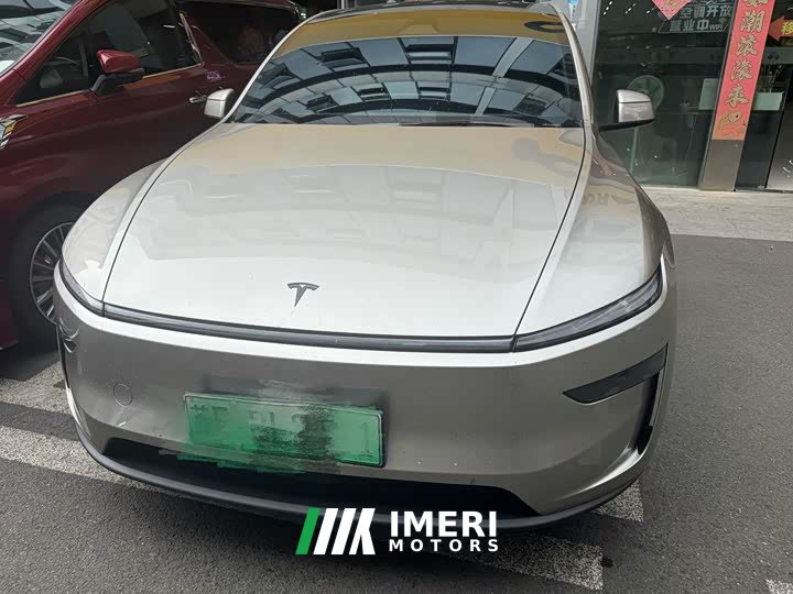 Tesla Model Y Long Range Edition - автомобиль из Китая