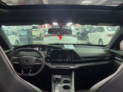 Changan UNI-V 1.5T Premium Version - фото 16