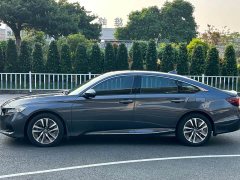 Porsche PHEV 2.0L Edition - фото 4