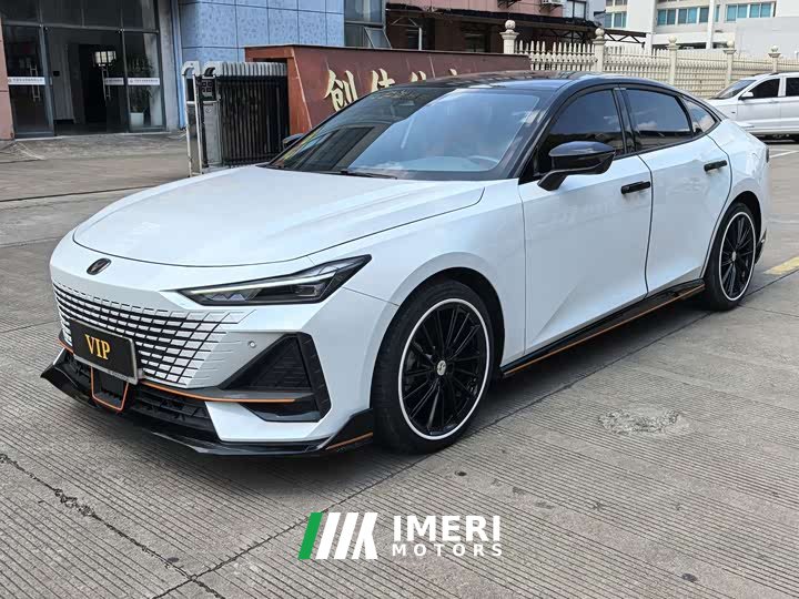 Changan UNI-V 1.5T Edition - автомобиль из Китая