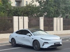 Geely 8 130km EM-i Flagship Edition - фото 3
