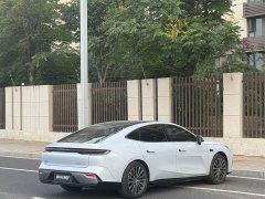 Geely 8 130km EM-i Flagship Edition - фото 8