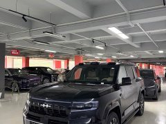 BYD 8 Edition - фото 1