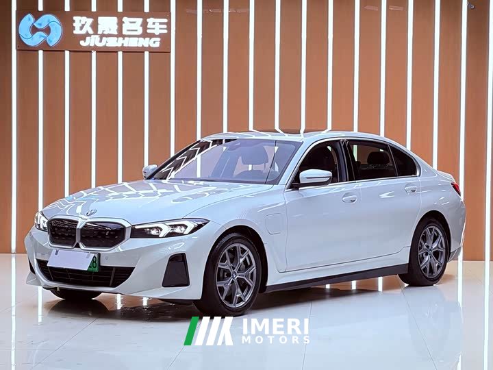 BMW i3 eDrive 35 L - автомобиль из Китая