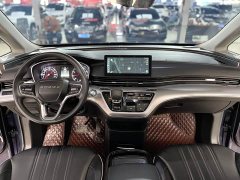 Lynk & Co Roewe iMAX8 400TGI Premium Edition - фото 9