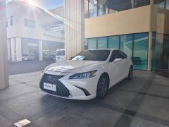 Lexus ES 300h Edition - фото 1