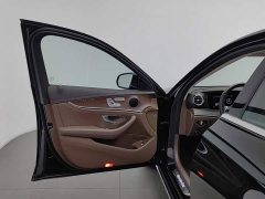 Mercedes-Benz E 350 e L - фото 8