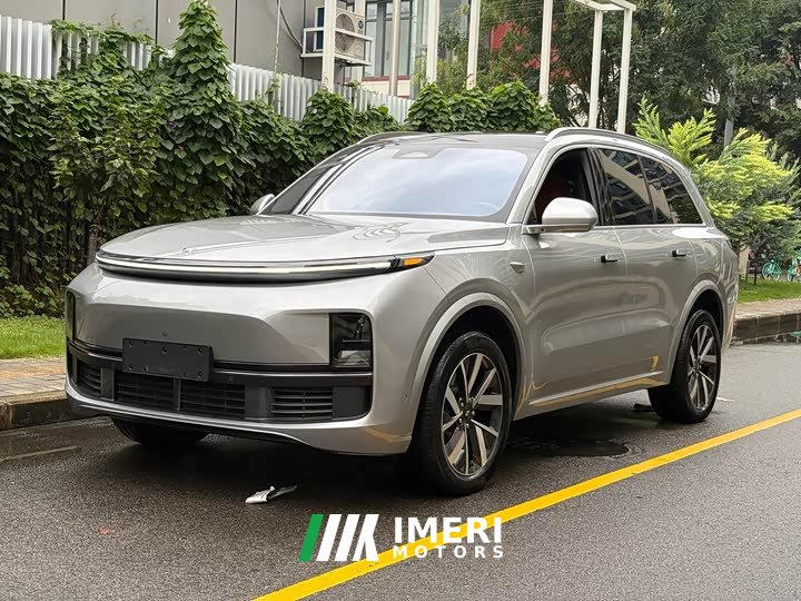 Li Auto L8 Pro - автомобиль из Китая