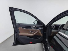 Mercedes-Benz E 300 L Fashion Version - фото 8