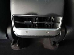 Tesla Model Y Edition - фото 10