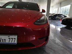 Tesla Model Y Edition - фото 5