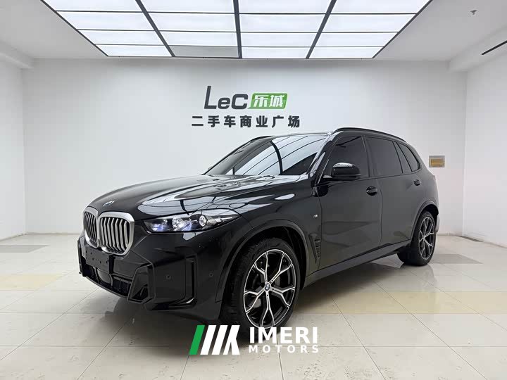 BMW X5 xDrive 30Li Deluxe VersionM - автомобиль из Китая