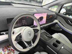 Voyah PHEV AWDFlagship Edition - фото 2