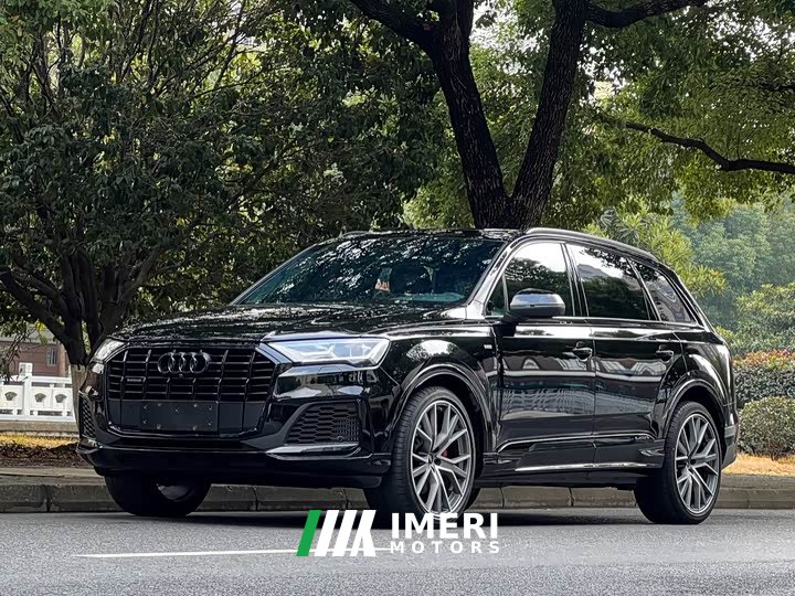 Audi Q7 55 TFSI quattro S line Edition - автомобиль из Китая