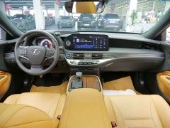 Lexus LS 500h Edition - фото 14