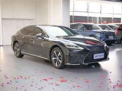 Lexus LS 500h Edition - фото 3