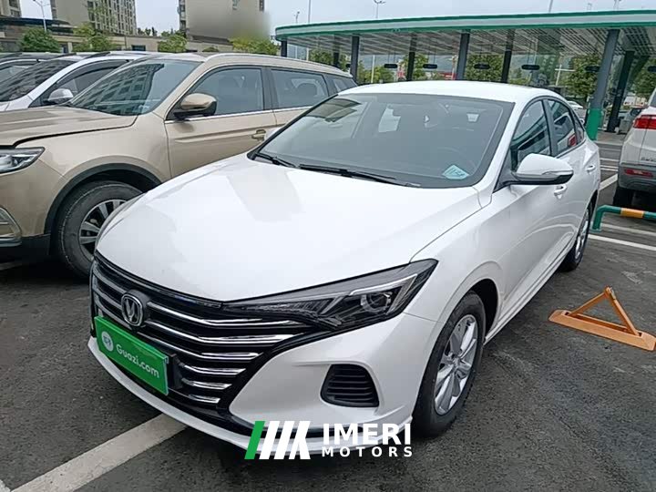 Changan PLUS 1.6L GDI Version - автомобиль из Китая