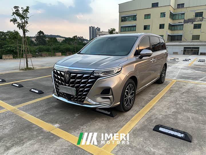SAIC iMAX8 1.5T DMH Edition - автомобиль из Китая