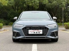 Audi A4L 40 TFSI quattro RS Version - фото 2